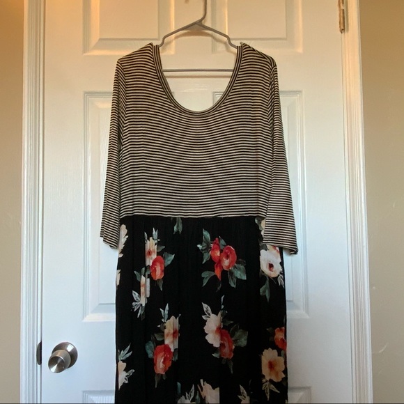 NWT Plus Size Maxi with pockets - Picture 5 of 5